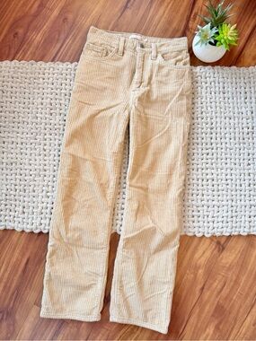 Levi’s Premium | Rare Corduroy Ribcage Straight Ankle Pants Tan Khaki | W24 L27